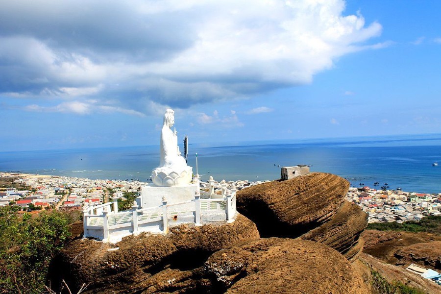 Hãy cùng Tàu Phú Qúy IsLand đi Đảo Phú Quý du lich – hình 13