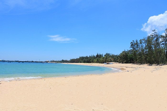 Vịnh Triều Dương ở Phú Quý